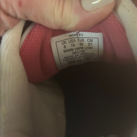 K-Swiss Women’s White and Hot Pink accents size 10. Only been worn twice! MMAO - Picture 7 of 16